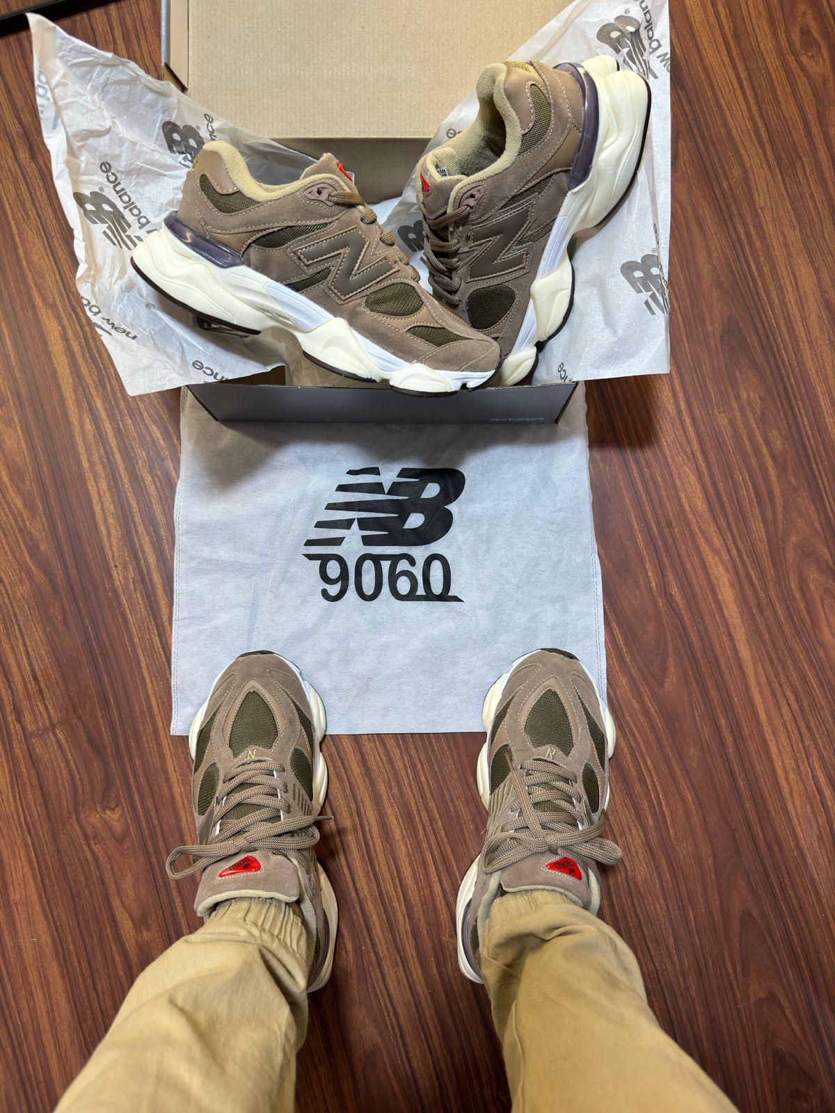 Tênis New Balance 9060 Premium