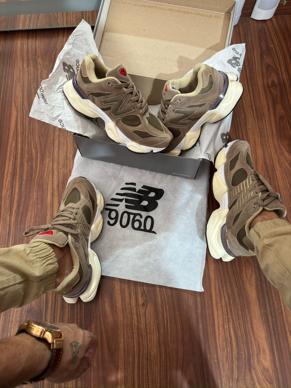 Tênis New Balance 9060 Premium